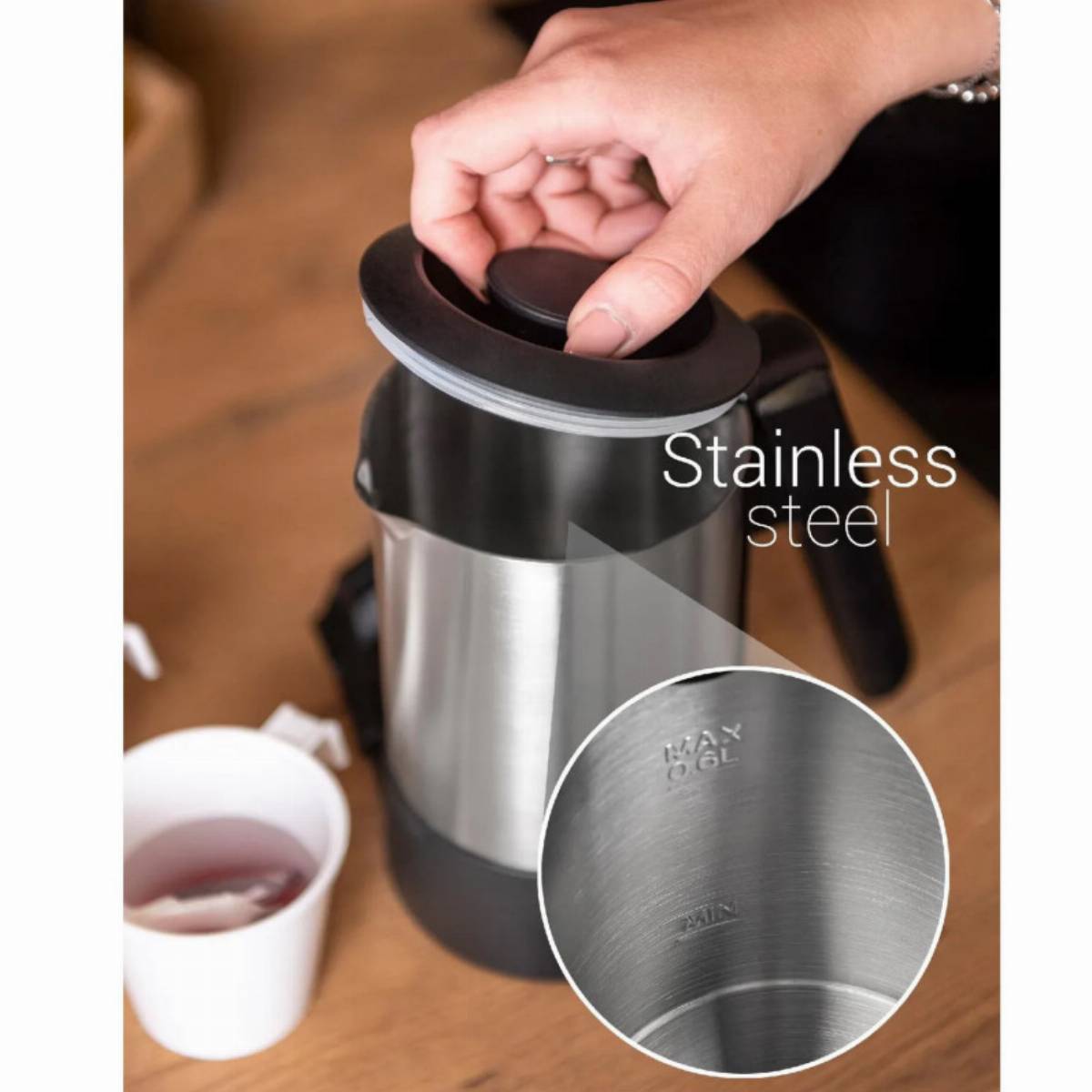 Ταξιδιωτικός ηλεκτρικός βραστήρας First Austria FA-5425-4 Ταξιδιωτικός ηλεκτρικός βραστήρας First Austria FA-5425-4