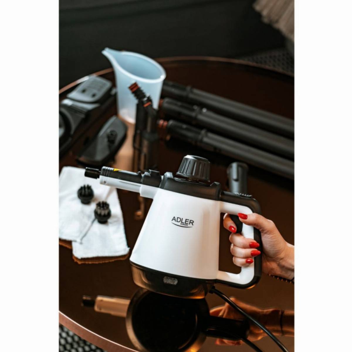 Ατμοκαθαριστής 13 σε 1 Adler AD 7038 Ατμοκαθαριστής 13 σε 1 Adler AD 7038