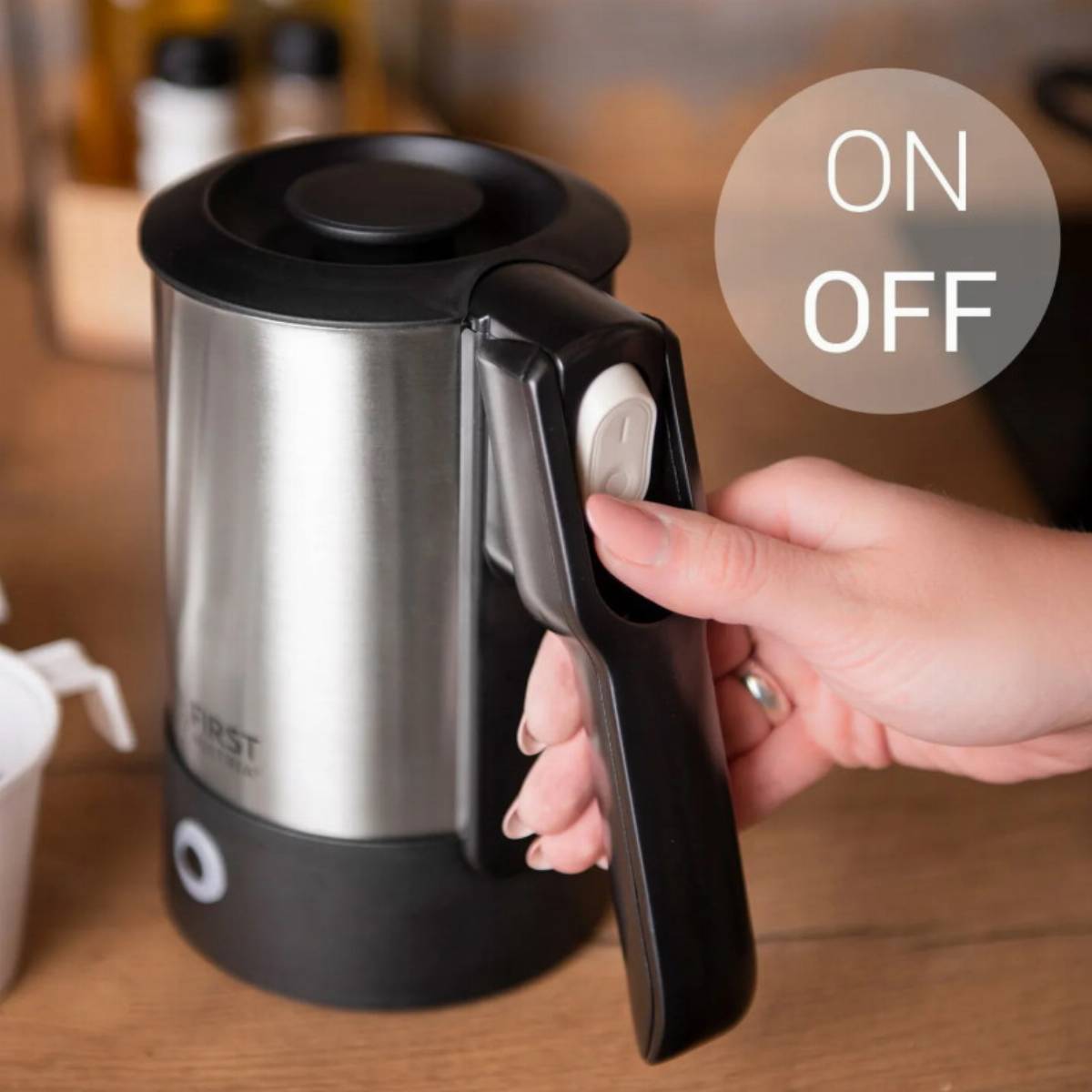 Ταξιδιωτικός ηλεκτρικός βραστήρας First Austria FA-5425-4 Ταξιδιωτικός ηλεκτρικός βραστήρας First Austria FA-5425-4