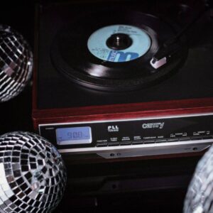 Πικάπ με ραδιόφωνο Camry CR 1113