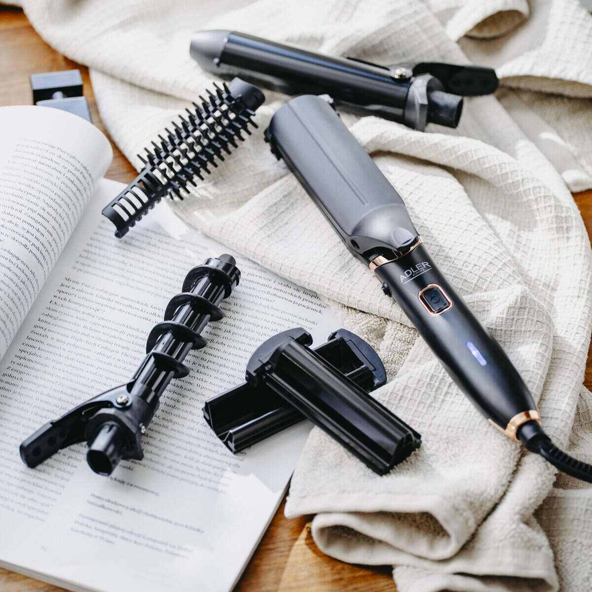 Συσκευή styling μαλλιών Adler AD-2028 Συσκευή styling μαλλιών Adler AD-2028